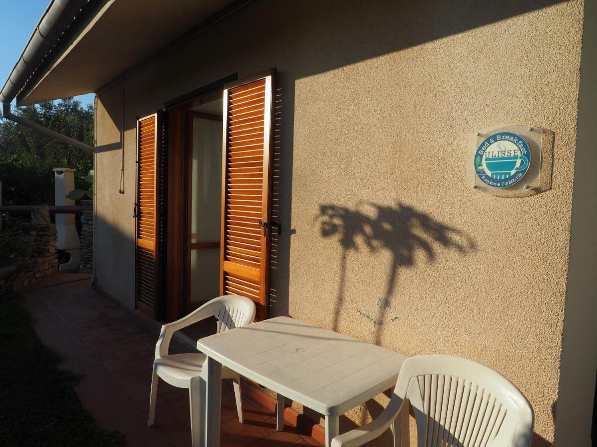 רוצ'לה איוניקה Casa Vacanze Ulisse מראה חיצוני תמונה